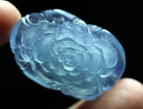 39.2ct Rare NATURAL Clear fluorescent aquamarine Crystal Polished specimen - Picture 6 of 9