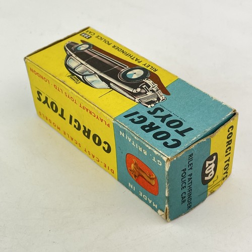 Boxed Corgi Toys 209 Riley Pathfinder Police Car - Picture 10 of 19