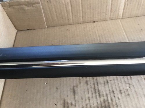 9083080 Nuevo OEM SAAB Moldura Puerta Pasajero - Imagen 11 de 12