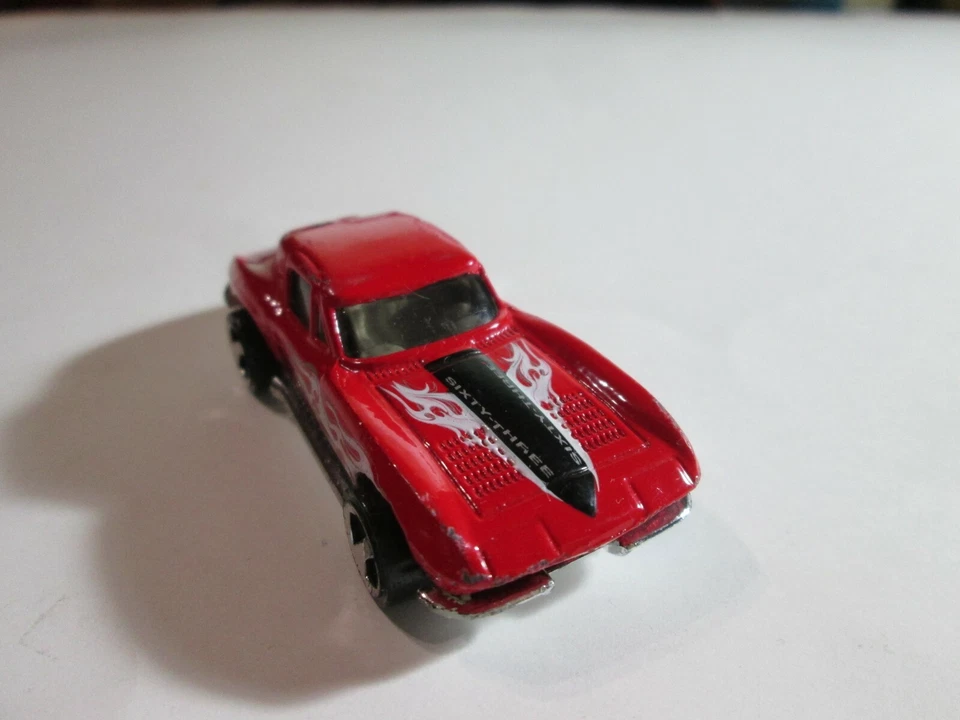 HOT WHEELS CORVETTE STINGRAY 1/55 1:55 - Immagine 3 di 3