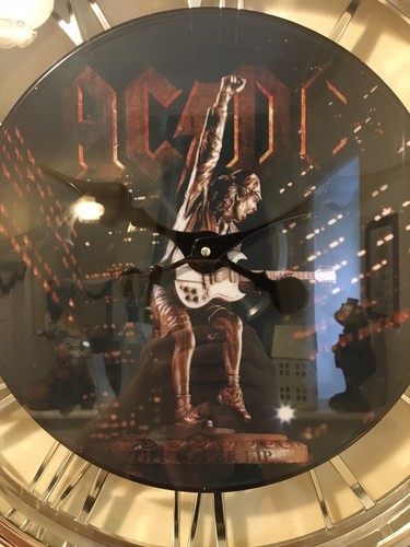 AC/DC EXCLUSIVE 17” PICTURE DISC SOUVENIR GIFT CLOCK - Picture 7 of 7