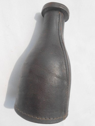 Vintage Brunswick Balke Collender Co. Leather Pea Pool Shaker Bottle - Picture 12 of 16