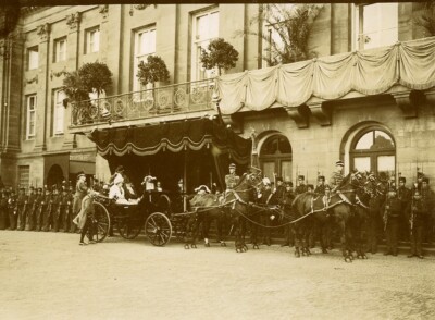 Spanien Madrid Präsident Fallieres Ankunft im Palast altes Foto 1910