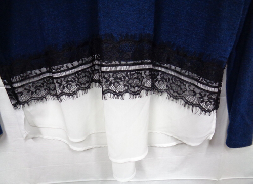 Women's ELLE Long Sleeve Blue & White Pullover Shirt - Black Lace Fringe ~ XXL - Picture 2 of 8