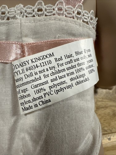 1991 Daisy Kingdom 17” PANSY DOLL capelli rossi occhi blu vestito marinaio scarpe bianche - Foto 6 di 9