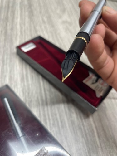 Sheaffer Ink Pens Deltagrip Style see pics Pair Vintage - Picture 7 of 17