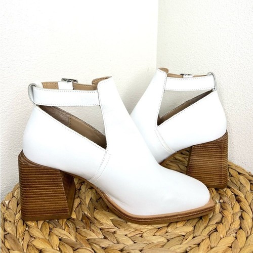 Scarpa Free People Brady fibbia ritagliata stivaletti pelle bianca nuovissima - Foto 3 di 8