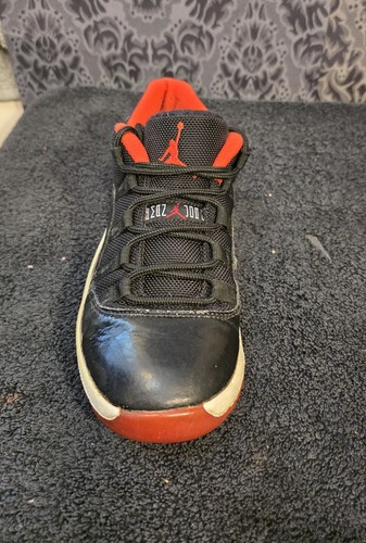 Nike-Vintage Jungen Schwarz Air Jordan XI Retro Low-Top BG Basketballschuhe Gr. 3Y - Bild 2 von 9