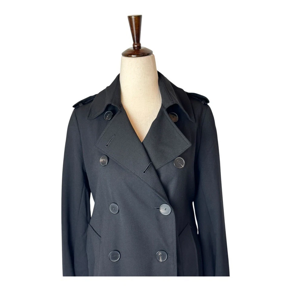 Abrigo Sandro para mujer mediano negro mezcla de lana doble botonadura gabardina de lujo Foto 3 de 4