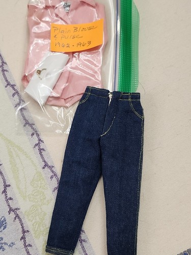 Vintage Blonde Bubble Cut Barbie, 60's, Case and Original Clothing - Picture 11 of 16