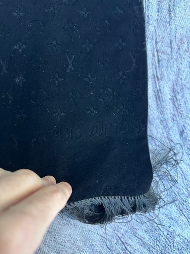 Authentic Louis Vuitton Scarf Velvet Fringe LV Monogram Logo Black - Picture 4 of 7