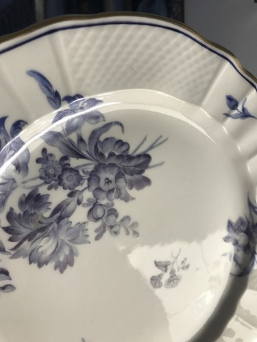 B & Co. LIMOGES FRANCE L. BERNARDAUD & Co 9 3/4" Blue Floral Dinner Plates (3) - Picture 7 of 11
