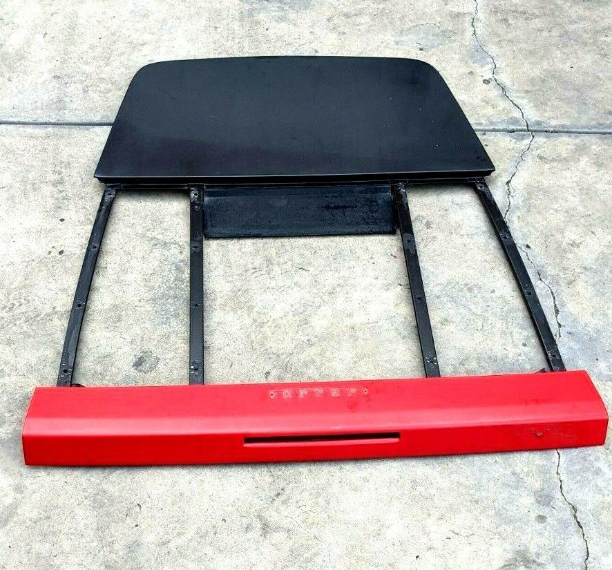 FERRARI 348 PARTS ENGINE LID COVER good condition 62216500