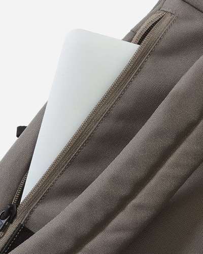 NEU - Everlane - The ReNew Transit Rucksack - warm anthrazit - schneller kostenloser Versand - Bild 6 von 6