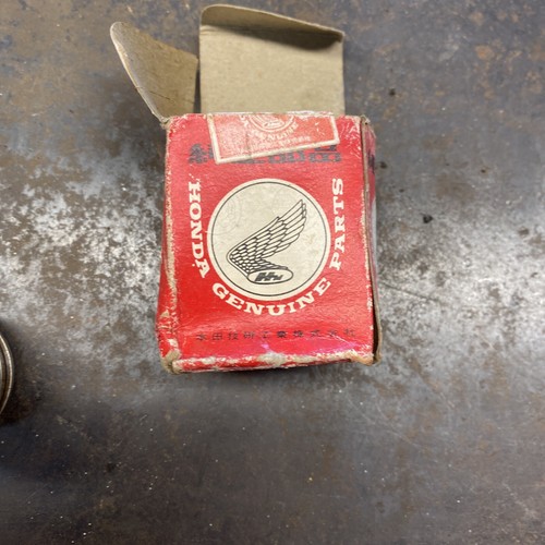 OEM Honda 50 C100 Piston Stock - Picture 5 of 5