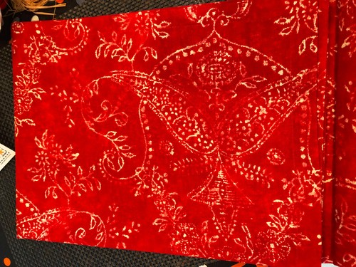 LE TELERIE TOSCANE Red Paisley 66 x90" Printed Tablecloth -- NWT - Picture 2 of 4
