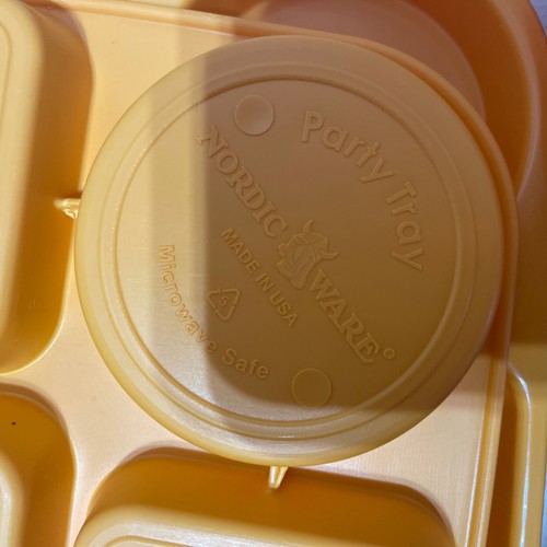 Nordic Ware Party Trays Kids cups and trays BPA free Microwave Safe Set of 4 - Picture 5 of 6