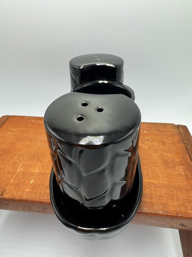 Temptations Carved Willow Black Salt Pepper Shaker Toothpick Holder And Tray - Picture 4 of 11