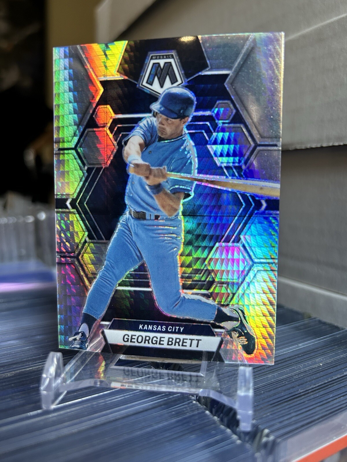 2023 Panini Chronicles Mosaic George Brett Red Wave /199 & Hyper Prizm /75 #11