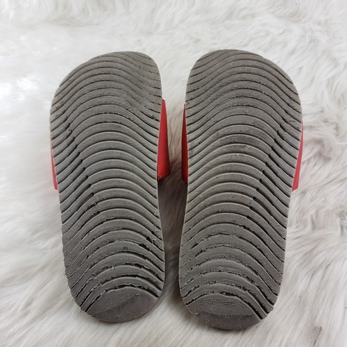 NIKE Red Slip On Casual Sandals Youth Size US 3Y EUR 35 - Picture 6 of 6