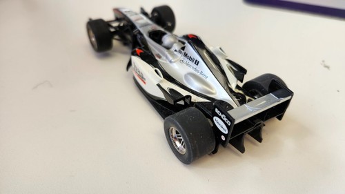 Hornby 1:32 Scale Slot Car McLaren MP4-16 Juan Pablo Montoya Loose/Works - Picture 4 of 9