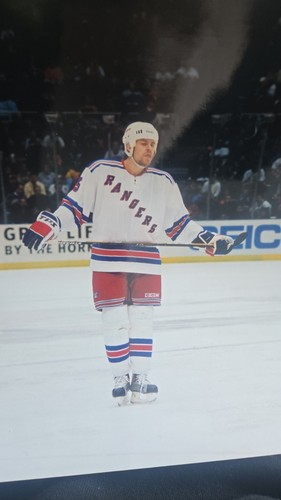 Lot of New York Rangers 8x10 NHL Hockey Photos Game Action NHL Pat LaFontaine - Picture 10 of 11