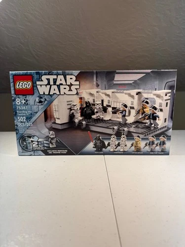 Lego Star Wars Boarding the Tantive IV 75387 New Condition