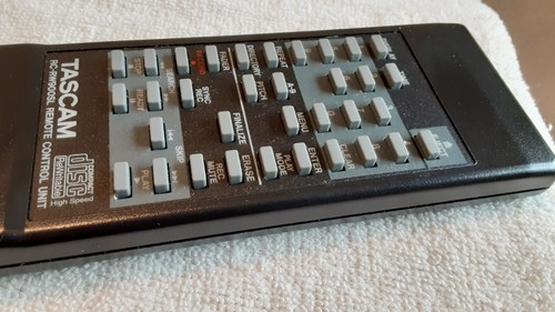 TASCAM RC-RW900SL Remote Control for CD-RW900SL Recorder - Picture 3 of 8