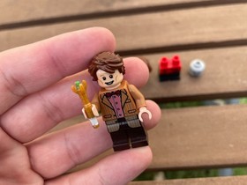LEGO 21304 Doctor Who The Eleventh Doctor Minifigure + Angel Head & Clara Parts