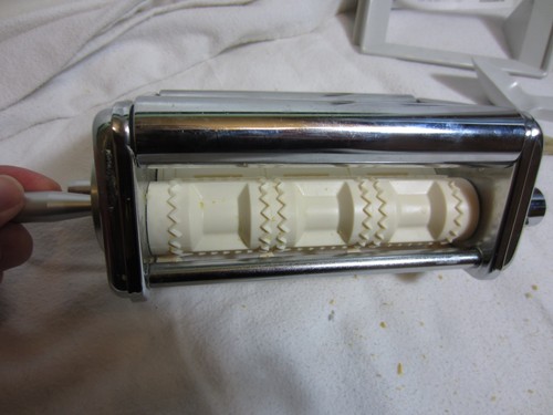 KitchenAid KRAV Ravioli Maker Stand Mixer Attachment Made In Italy Kitchen Aid - Picture 11 of 18