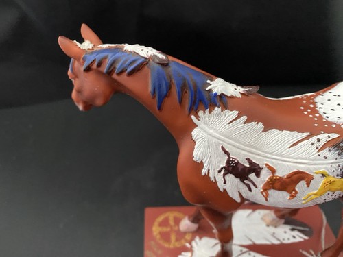 Spur der bemalten Ponys Figur #11254 High Desert Horse Feathers 1E/2862 2005 - Bild 9 von 15