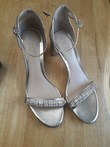 Juwel Badgley Mischka Ramsay Gold Metallic 9,5 Blockabsatz offene Zehenpartie neu ohne Karton - Bild 11 von 11