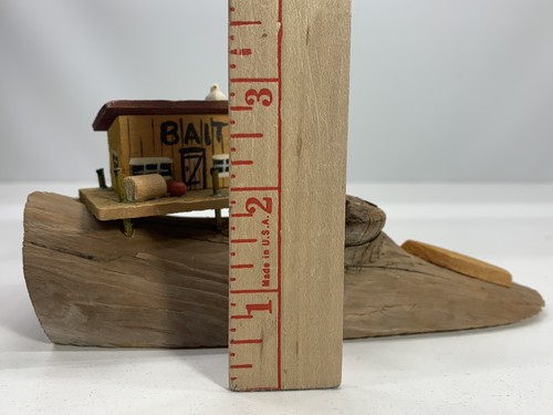 Handgefertigter Miniatur-Strandköderladen aus Holz auf Treibholz für Wohnkultur - Bild 5 von 5