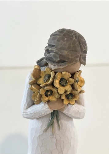 Willow Tree Warm Embrace Figurine by Susan Lordi – Hand-Painted Gift - Bild 2 von 4