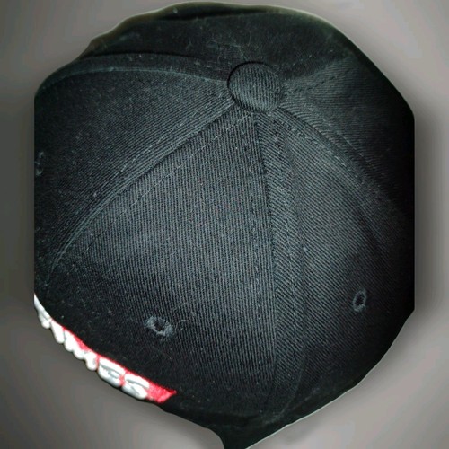 HIGH TIMES SCHWARZ ROT BALLKAPPE MÜTZE BESTICKT VERSTELLBARER RIEMEN HINTEN BRANDNEU - Bild 5 von 15