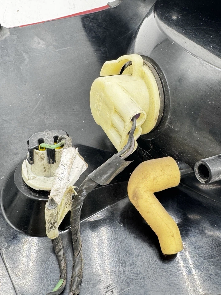 Luz trasera lateral derecha para pasajero Buick Rendezvous 2004-2007 OEM Y78I6 Foto 4 de 4