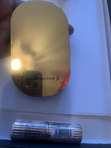 FaceFinity Compact Foundation Natural Max Factor SPF20 10g - Picture 4 of 10