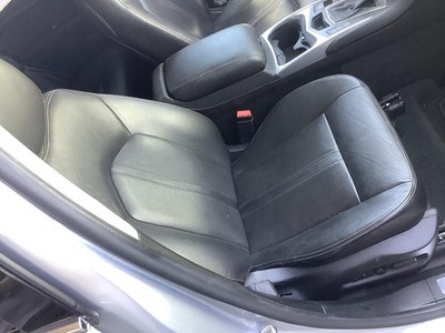 Used Front Right Seat Front fits: 2012 Cadillac Srx electric R. w/o seat mounted
