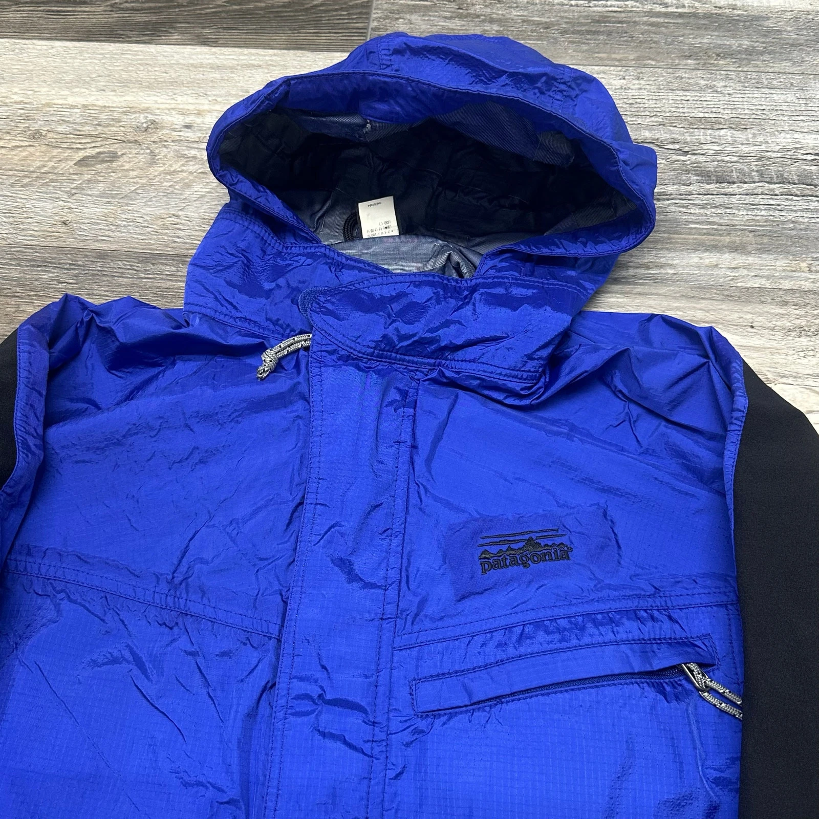 patagonia vintage zip up nylon rain gorpcore jacket
