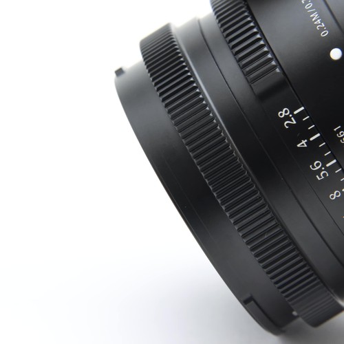 Sigma 45mm F/2.8 DG Contemporary Black (for L mount) #271 - Picture 9 of 12