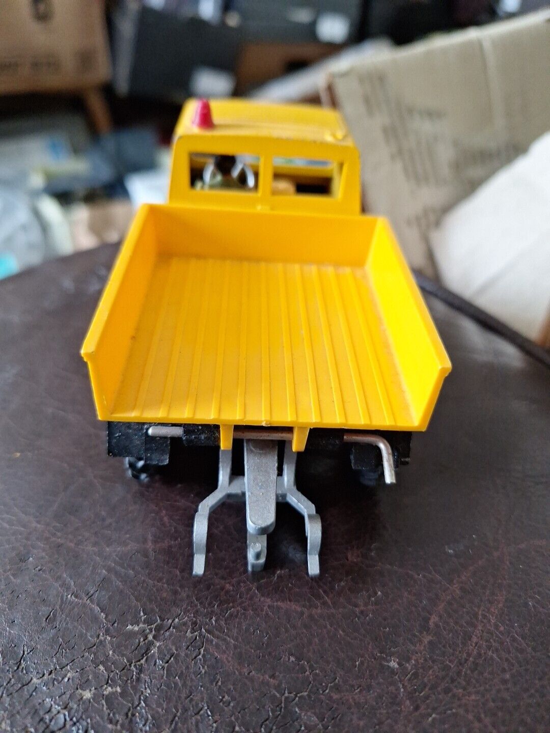 Picture 3 of 9