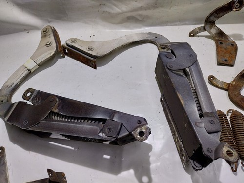 kit cerniera cofano jaguar XJ 6 12 1973 1979 anteriori + posteriori con molle - Foto 3 di 4