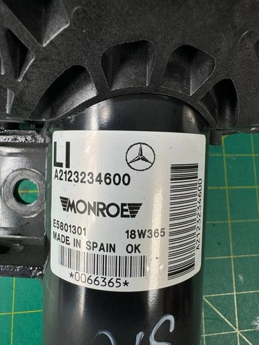 10-18 Mercedes W218 CLS550 E550 4Matic Front Left Airmatic Air Shock Strut OEM - Picture 2 of 14
