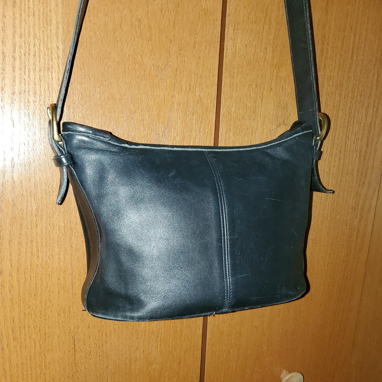 Vintage COACH Worth 4143 Leather Shoulder Handbag… - image 11