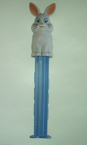 30 Gram PAMP Suisse Silver Easter Bunny PEZ Wafers & Dispenser (Box, CoA) - Picture 5 of 8