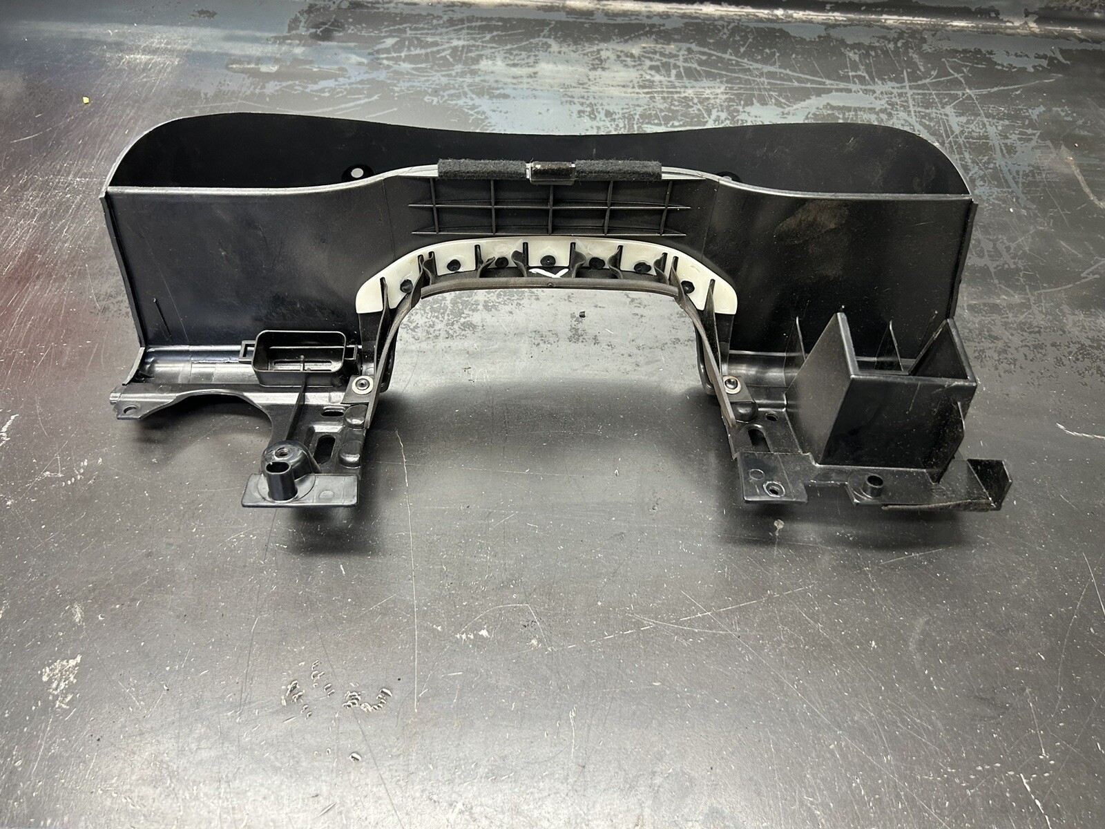 Picture 4 of 5