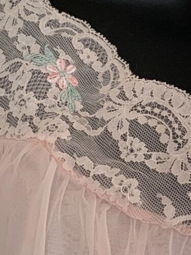Vtg Shadowline Nightgown Pink Nylon Chiffon Overlay Lace Rosebuds Babydoll Sz M - Picture 3 of 10