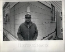 1989 Press Photo Landlord evicted crack user
