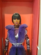INTEGRITY TOYS - NRFB - ULTRA VIOLET - POPPY PARKER - 2022 W CLUB UPGRADE DOLL