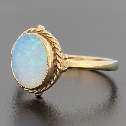 9ct Yellow Gold Opal Solitaire Cocktail Ring Size N Hallmarked - Picture 6 of 10